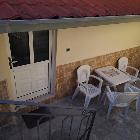 Antonioy Apartment Kalampaka Екстериор снимка