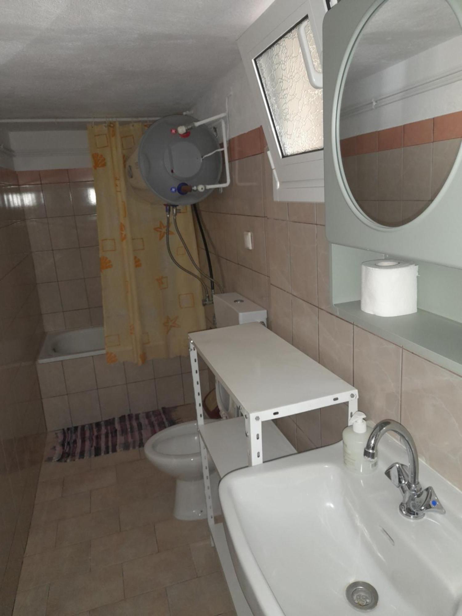 Antonioy Apartment Kalampaka Екстериор снимка