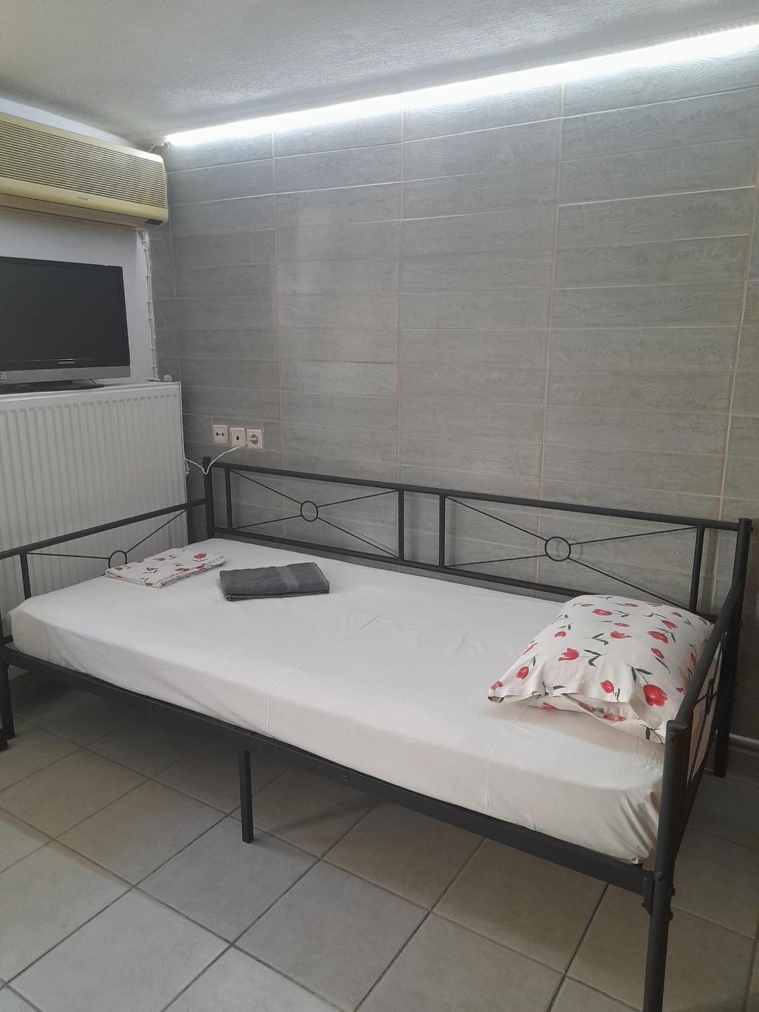 Antonioy Apartment Kalampaka Екстериор снимка